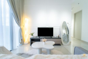 Spacious 3BR Retreat for 7pax at KL Near MRT Chan Sow Lin & TRX